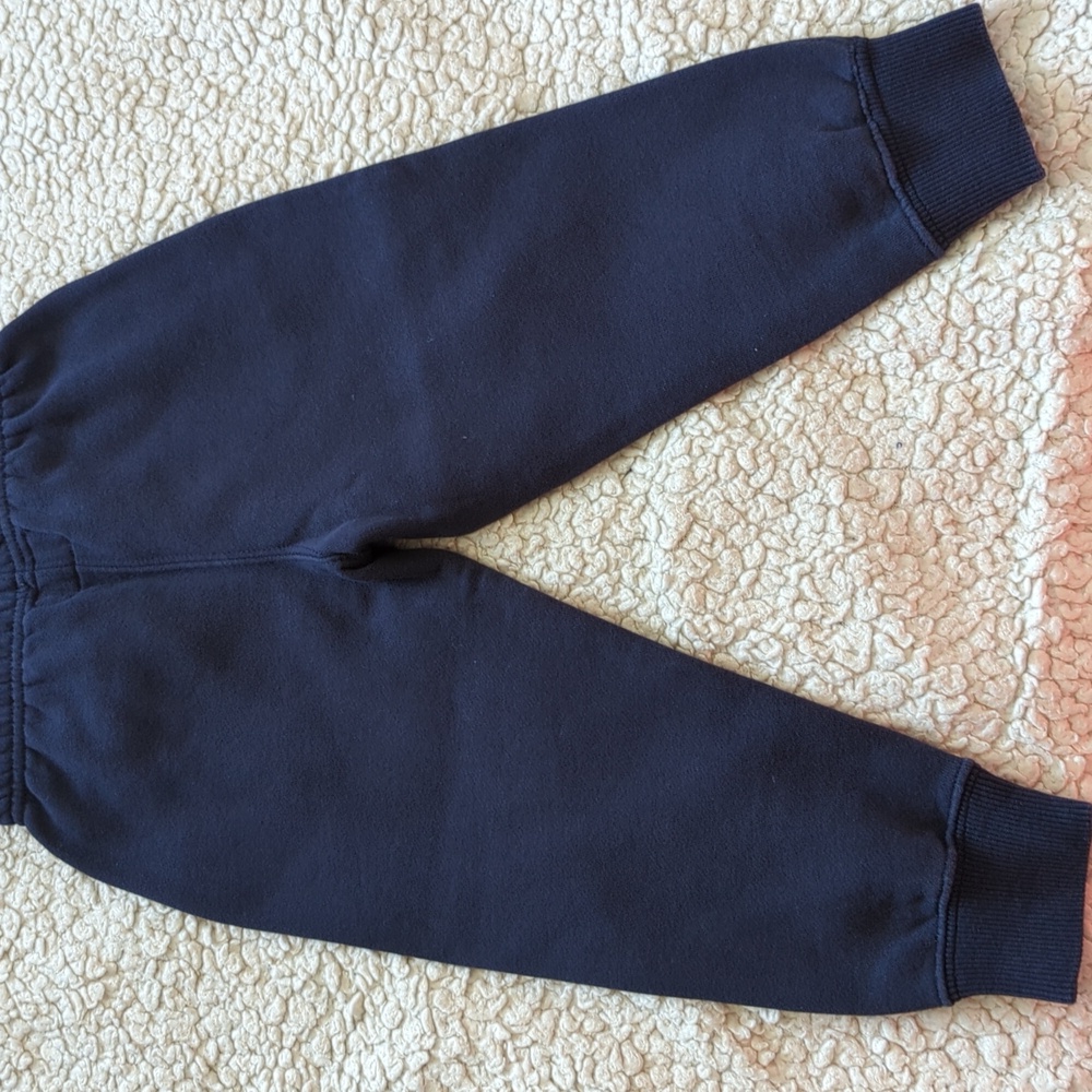 COPY - Roots 3T sweatpants - Picture 7 of 7